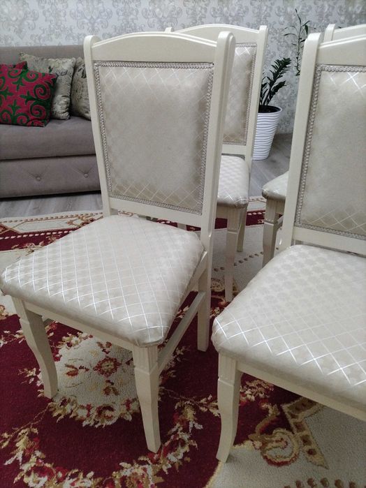 Стулья для гостиной, 6шт почти новые