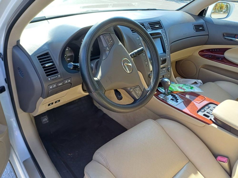 Продавам Lexus GS 450h 2009г в перфектно състояние