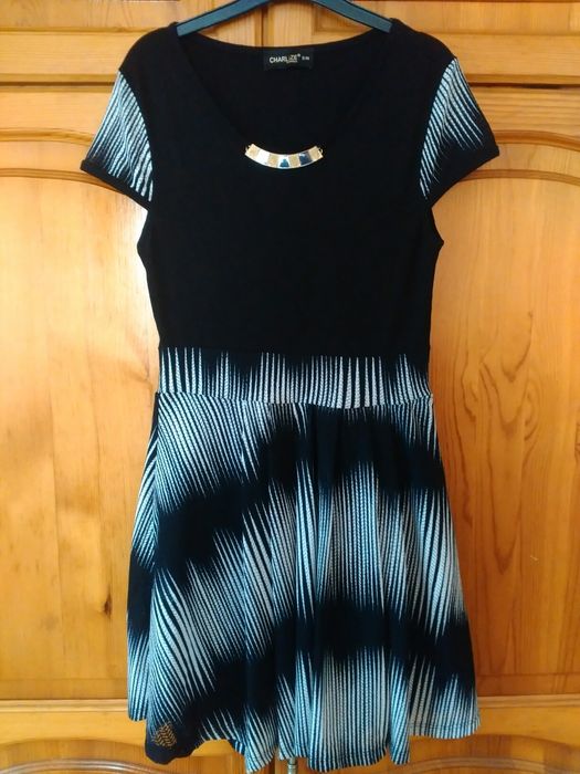 Ефектни мини рокли