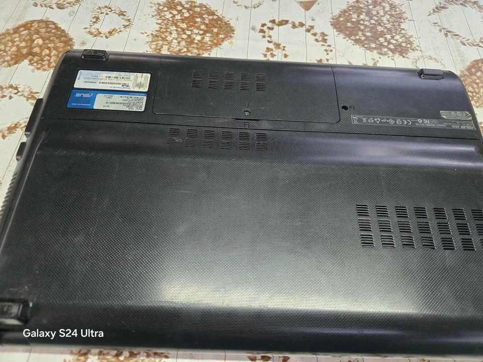 18.4 14 gb ram 240 gb ssd core i7 ASUS A93S