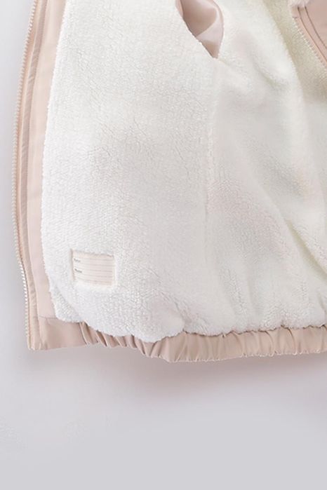 Зимно яке в бежово