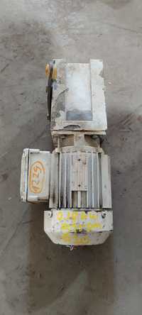 Motor electric trifazat cu reductor, 0.18kW, 51rpm, 380V