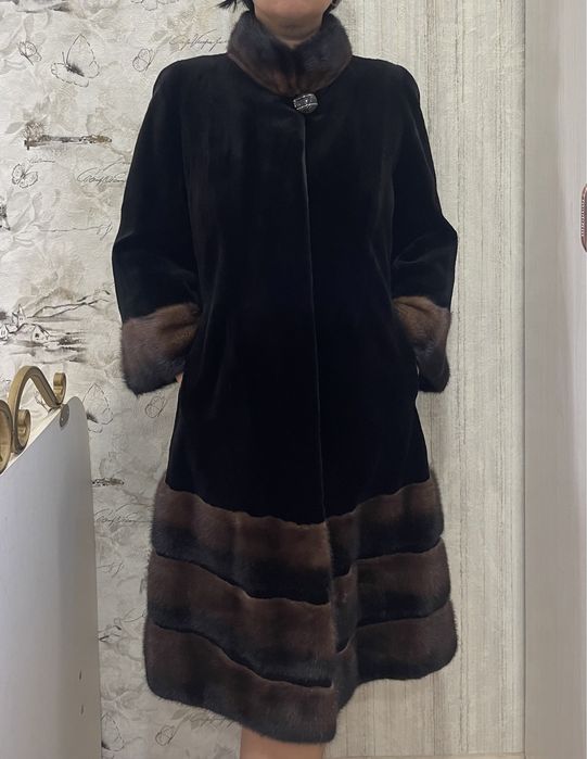 Продам норковую шубу