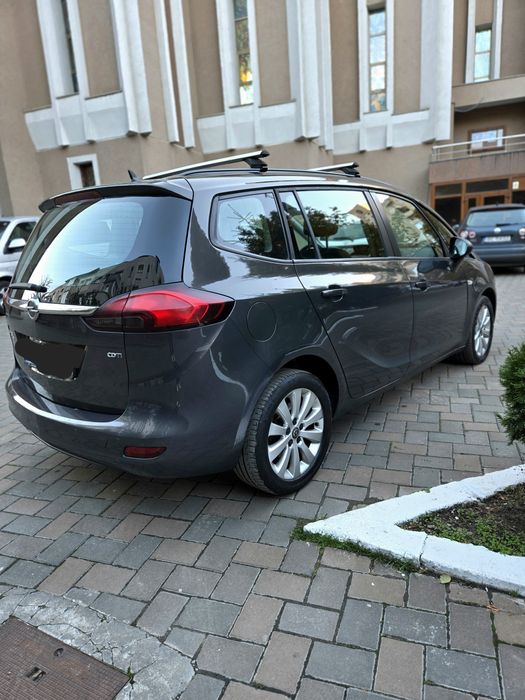 Vand Opel Zafira 2.0 Diesel 2013 !!!