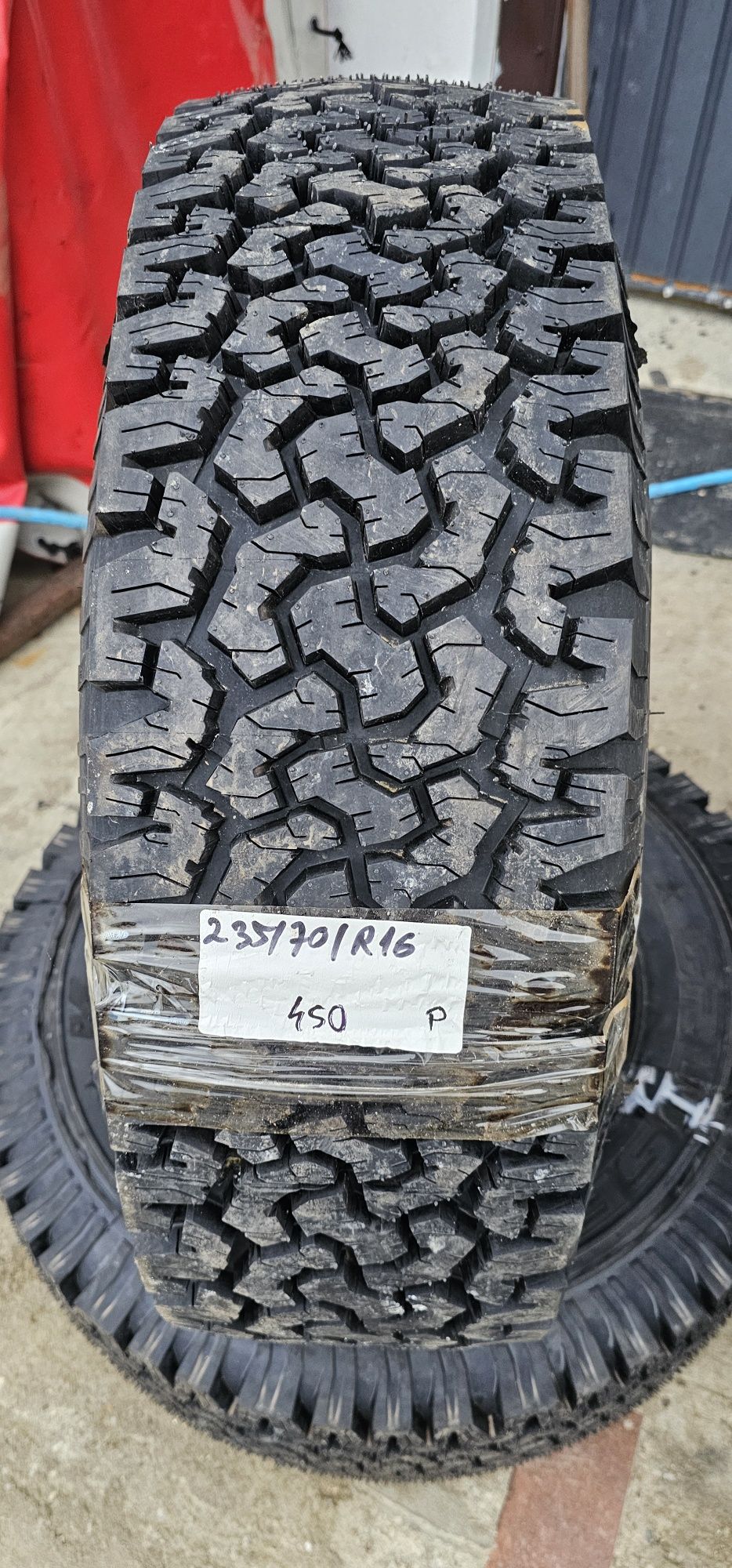 235 70 R 16 off road M.Ziarelli