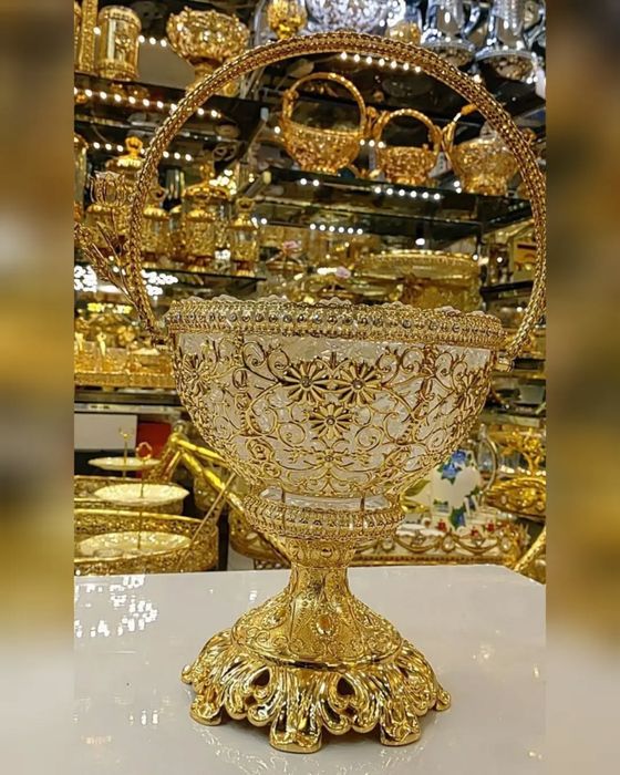 Конфетница либо фруктовница