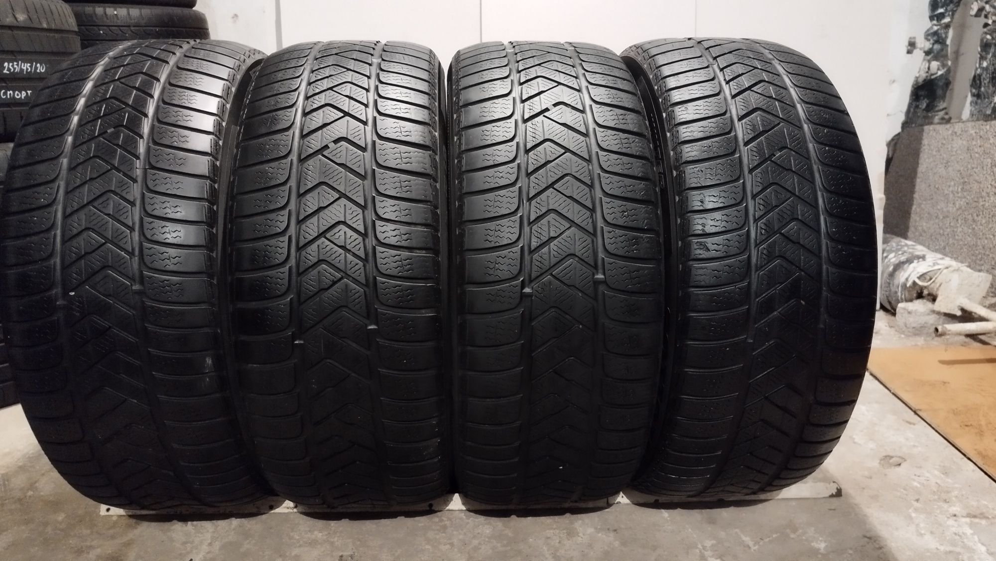 Pirelli 245/45/19