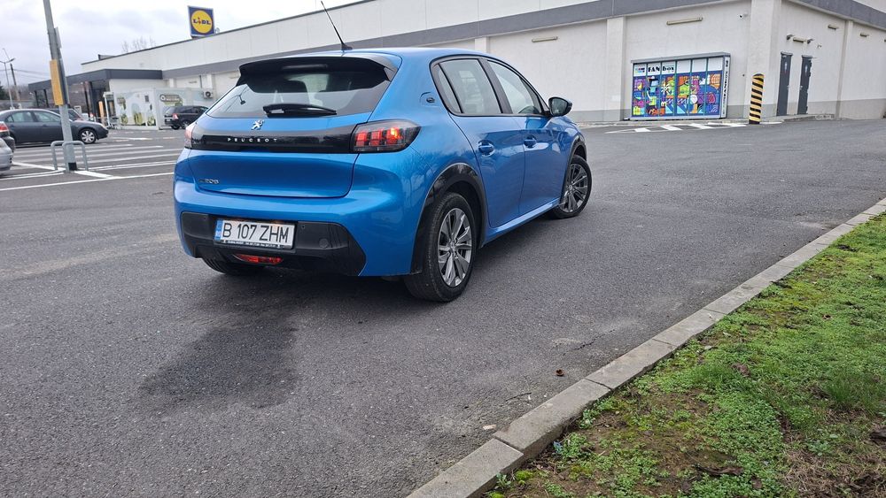 Vand Peugeot 208 full electric and 2020