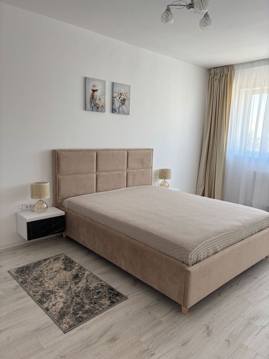 Închiriez apartament cu 2 camere