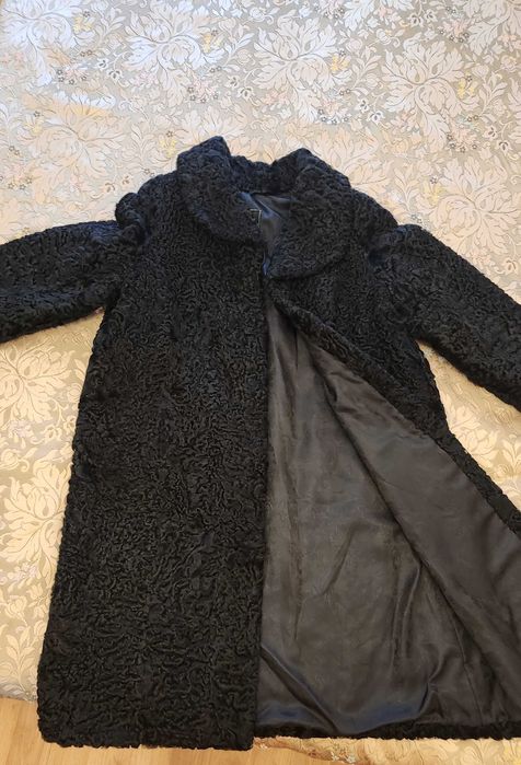 Роскошная шуба из трендового каракуля и каракульчи р52