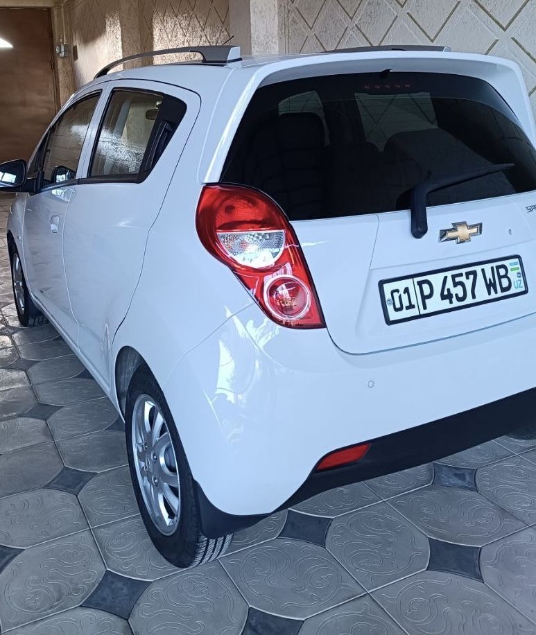 Chevrolet Spark AT