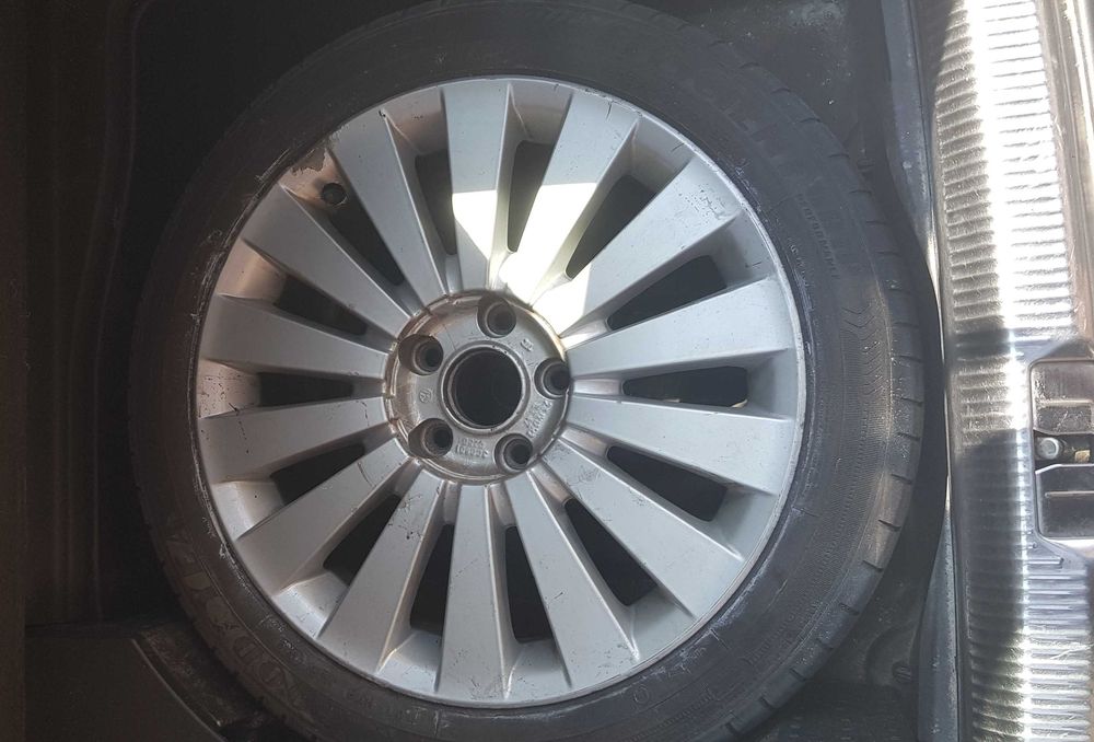 Roata rezerva aliaj 17 Anvelope 225/45/17 Antifurt VW Audi Skoda Seat