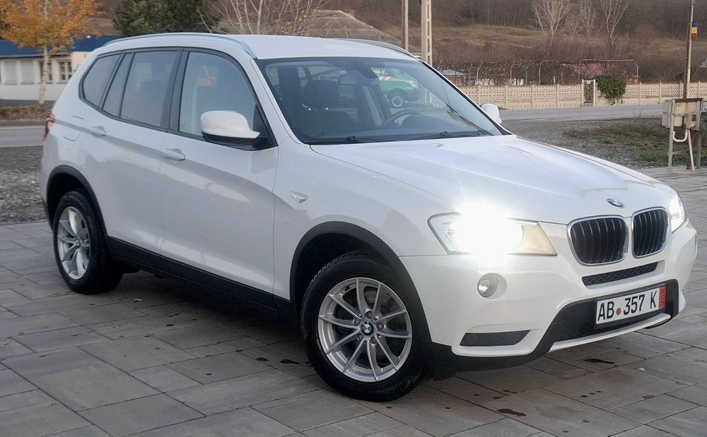 Bmw x 3 XDrive 2013 Automat Navigatie camera marsarier comenzi volan