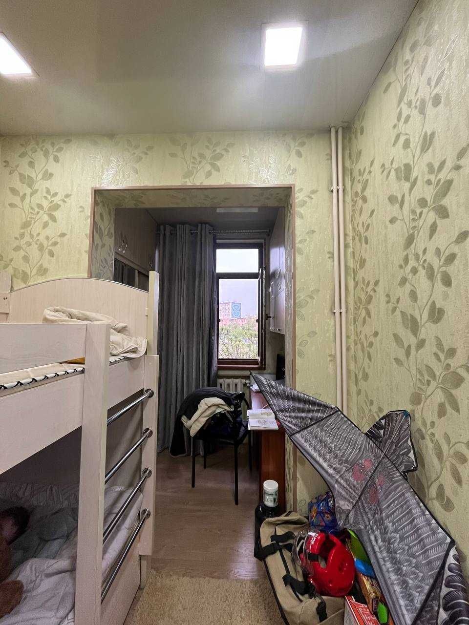 Продается 2 ком квартира с ремонтом на Кадышева. Мебель остается