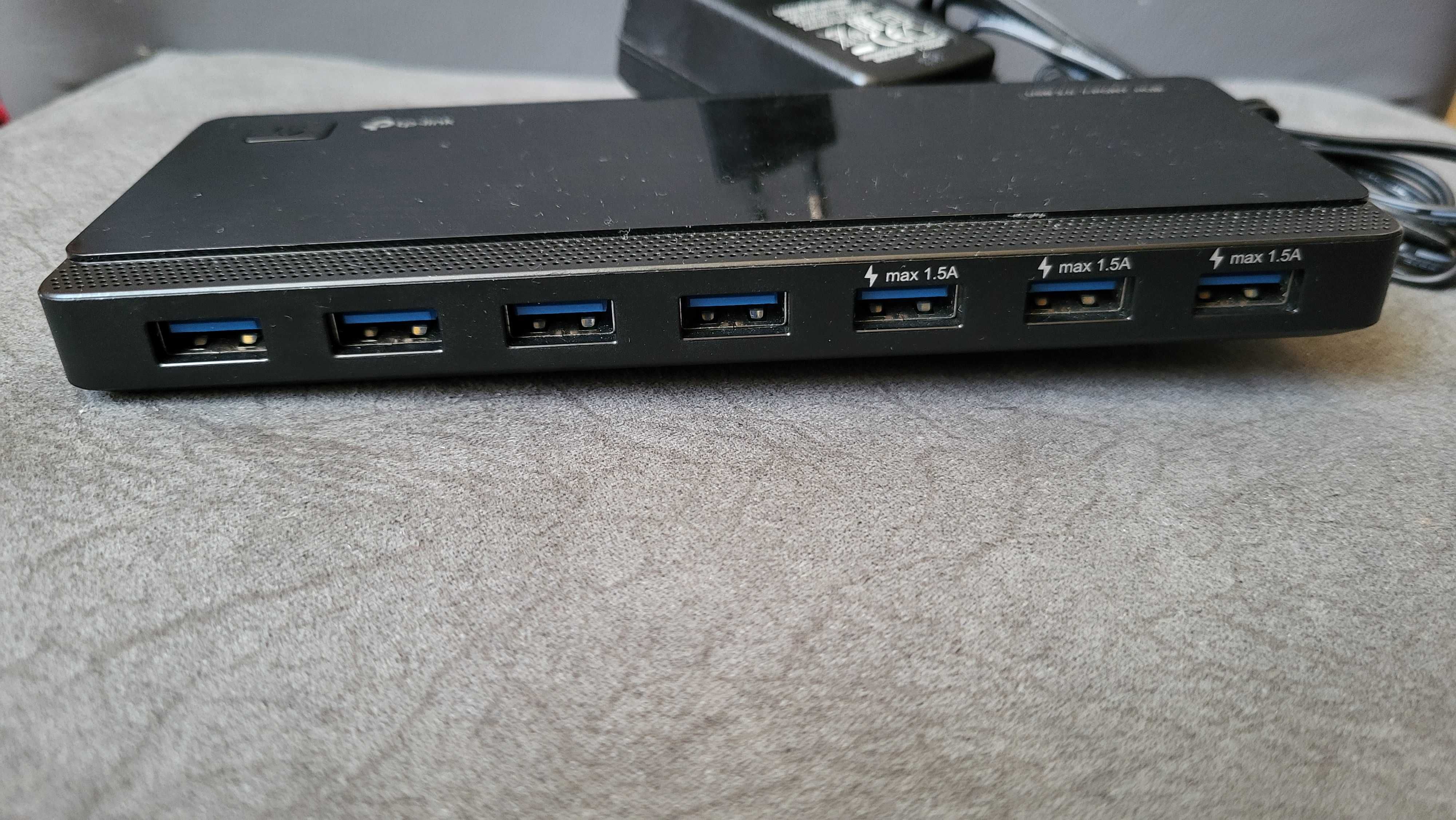 TP-LINK Hub USB UH700, 7 porturi, USB 3.0,  Negru