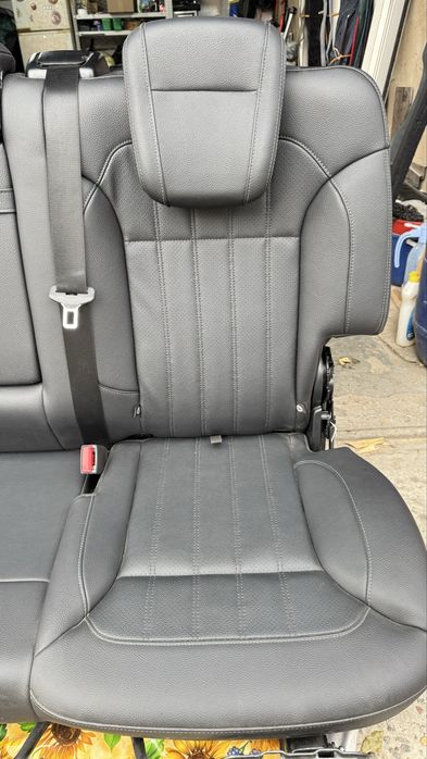 Задний, второй ряд сидений Mercedes GLS