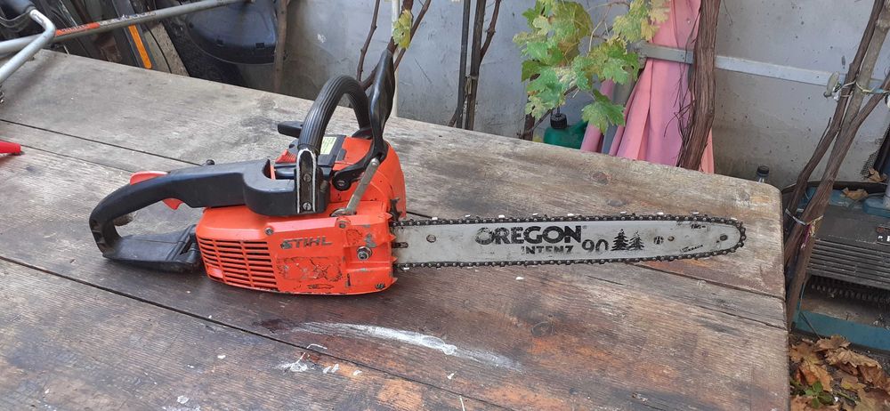 Drujba Stihl 011 AV, originala, germana funct. ireprosabila