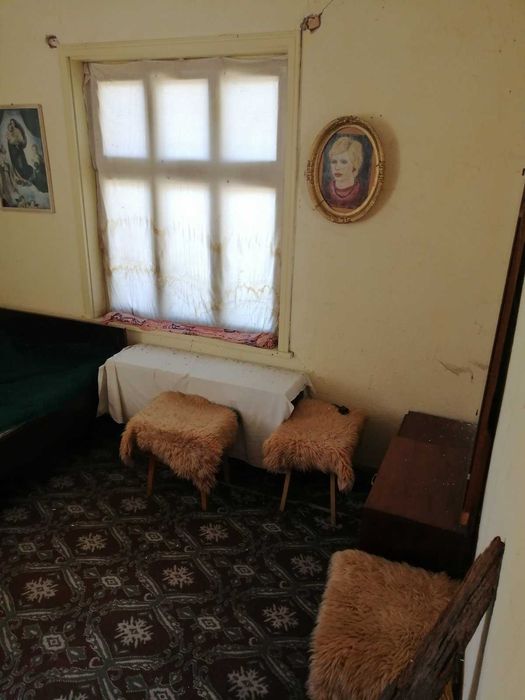 Продавам къща в село Момчиловци, община Смолян