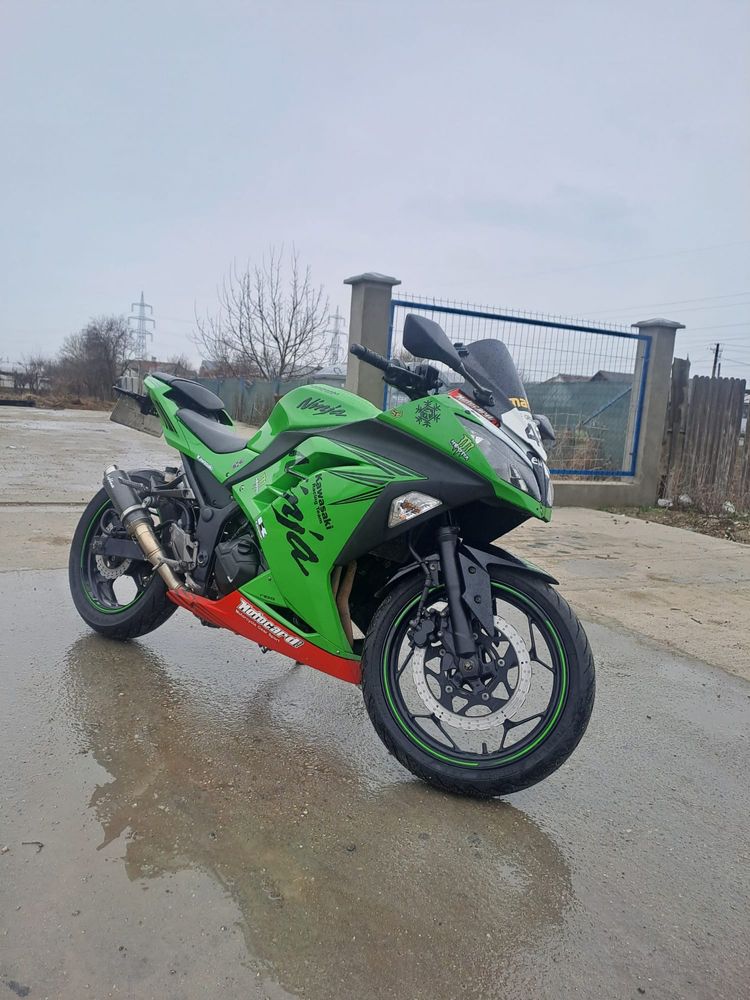 Kawasaki ninja 300 A2 2015