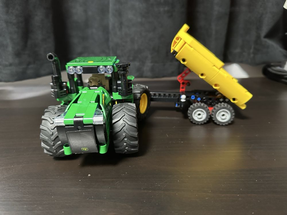 Lego Technic 42136 и Monster Jam 42150, 42134, 42118 с подарък