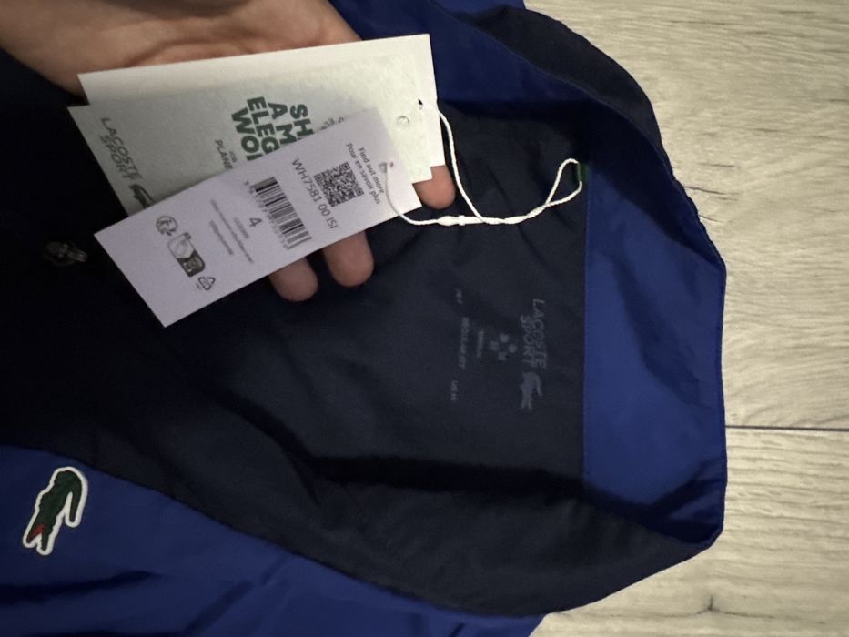 Vand geaca / windbreaker Lacoste marimea M nou nouta