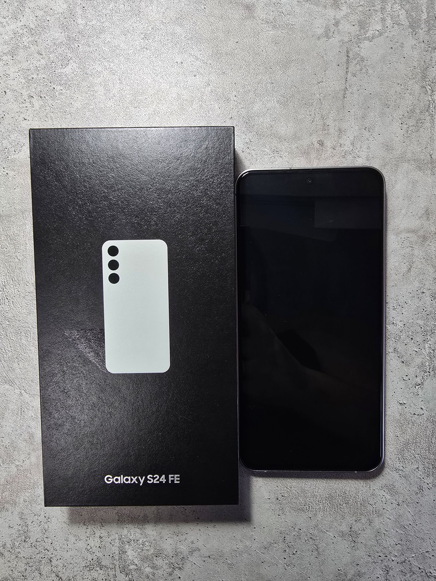 Продам Samsung S24FE