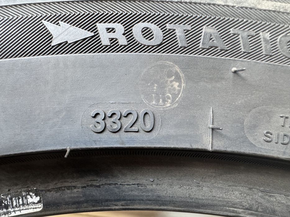 Автомобилни гуми 255 45 19 Gripmax