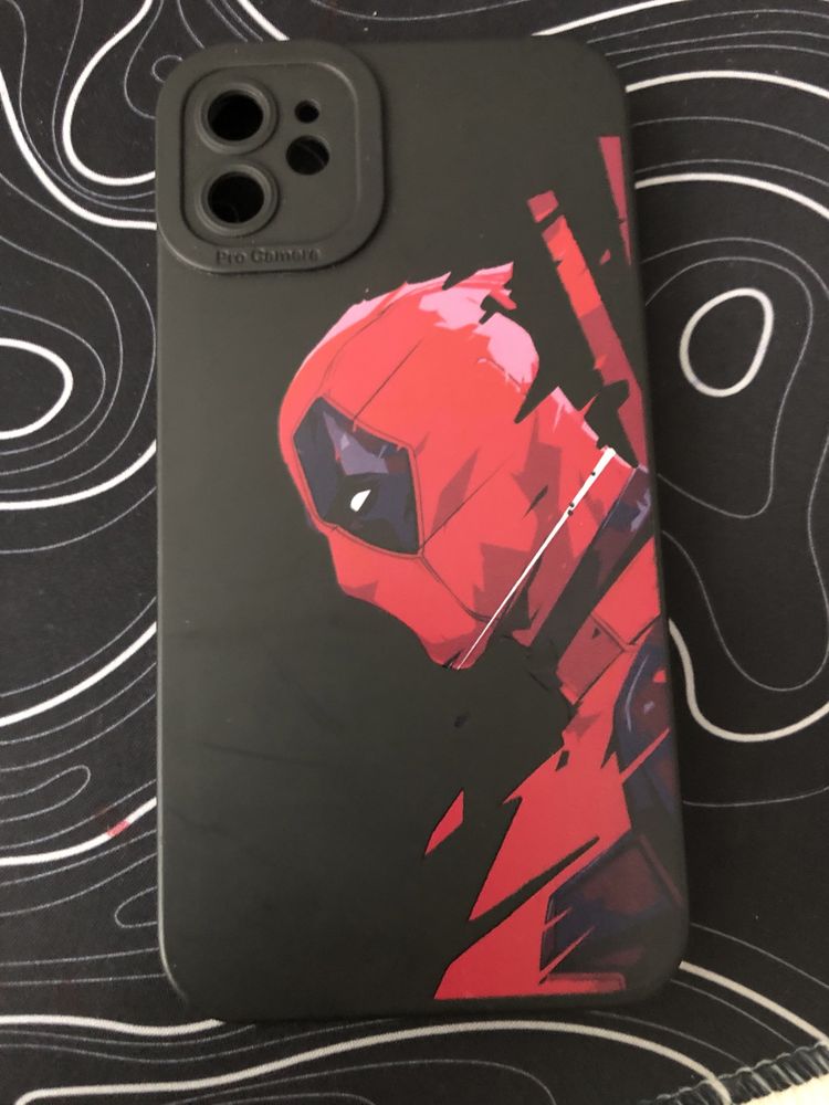 Iphone 11 +husa nu fac schimb pe modele mai vechi
