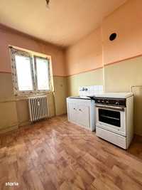 Preț redus ! Apartament Ultracentral cu 2 camere