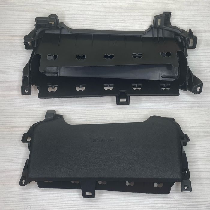 Toyota Rav 4 Knee крышка муляж коленного аирбага