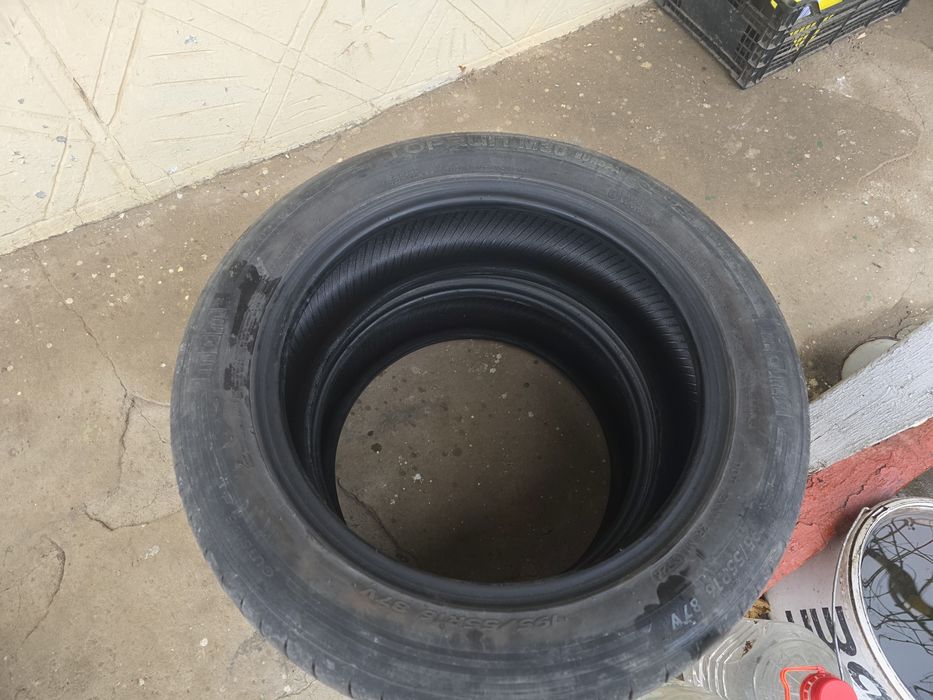 195 55 r16  2seturi vara PIRELLI si MOMO