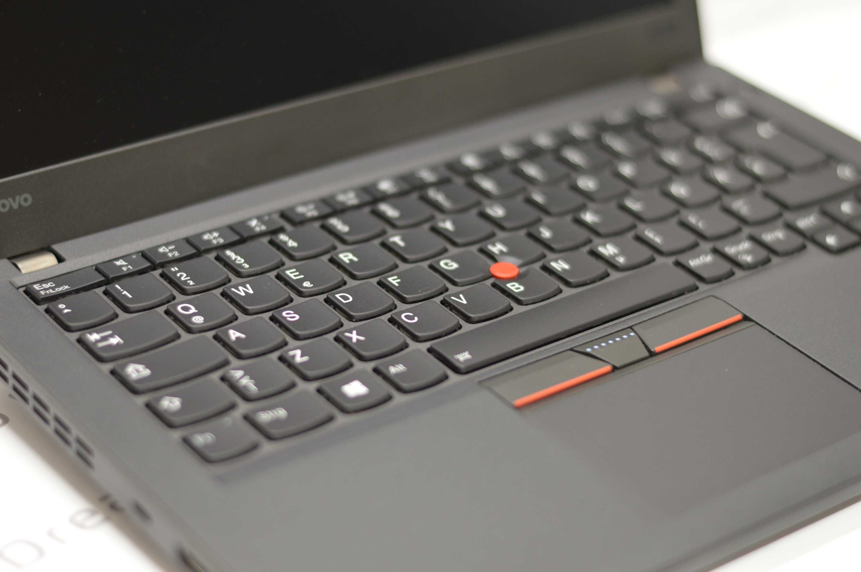 Lenovo ThinkPad X270 - Intel Core i5-6300U / 8GB RAM DDR4 / 256GB SSD