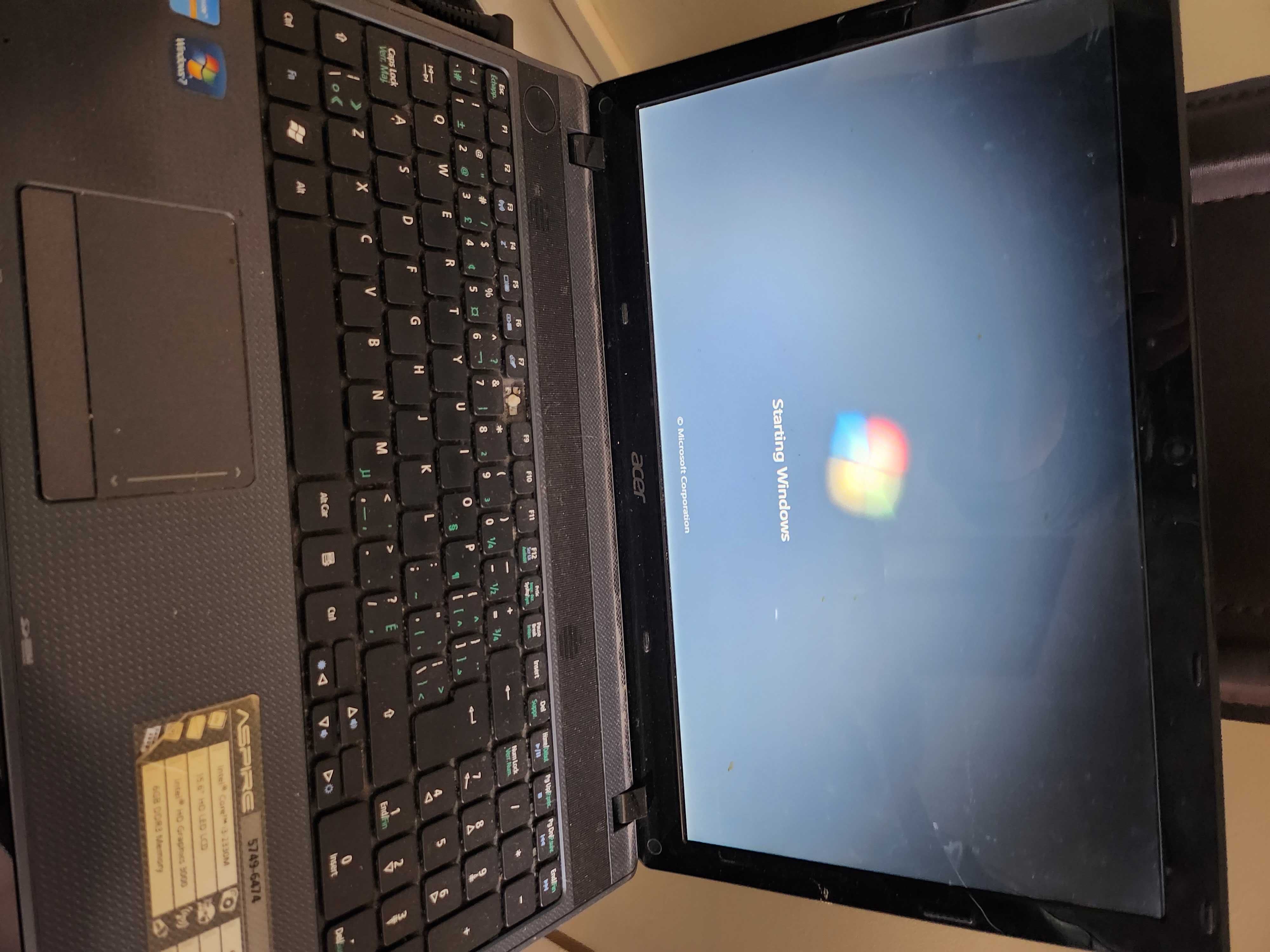 Laptop Acer Aspire 5749