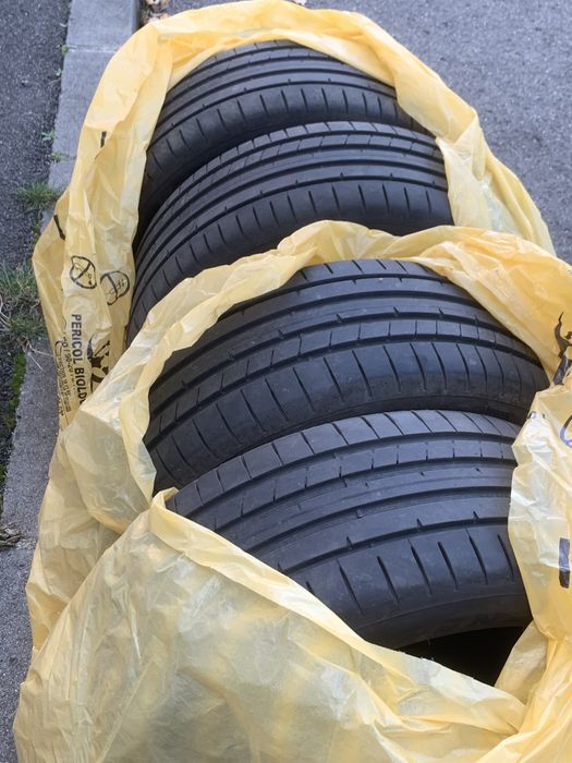 Anvelope vară Dunlop 225.45.r17 Dot 2024 puțin folosite