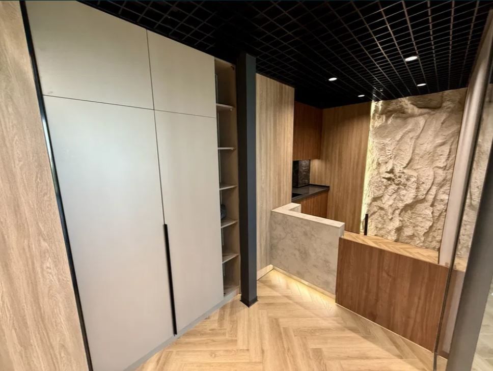 Аренда офиса на Алайском. Ц-2. 281 м²