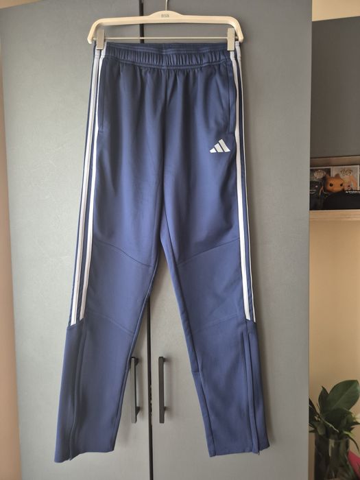 Pantaloni trening Adidas băieți xl noi