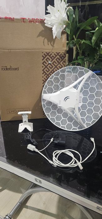 Mikrotik LHG LTE6KIT — почти новый, полный комплект
Продаю Mikrotik LH