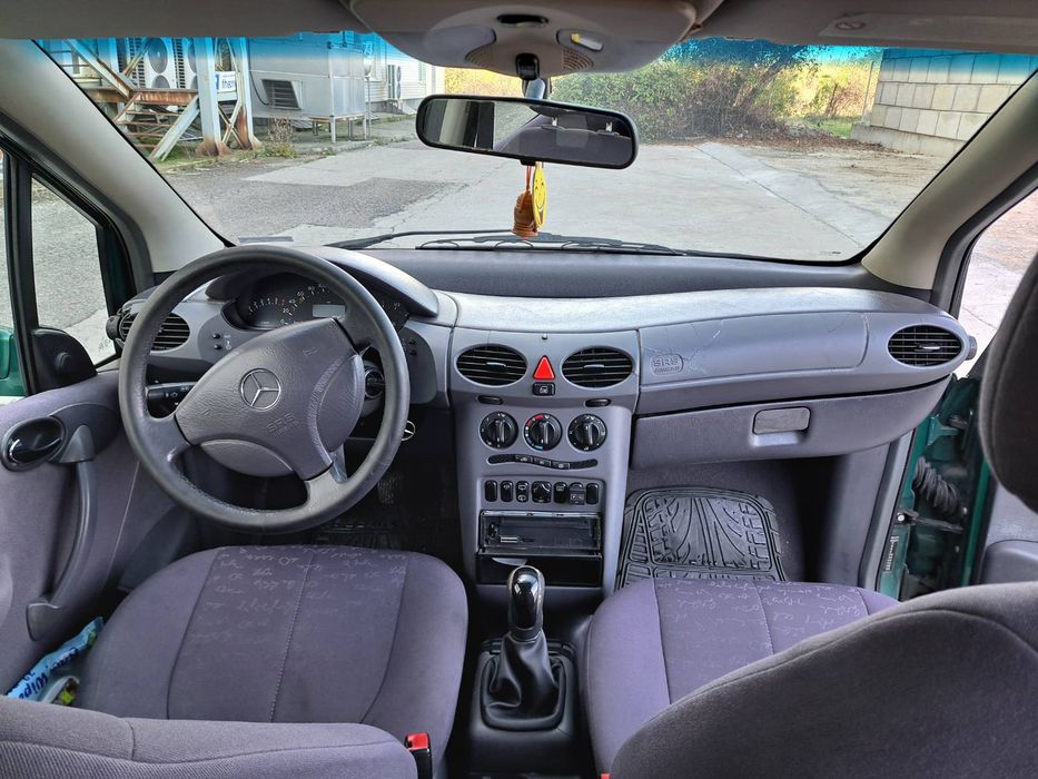 Мерцедес А 140 2000г