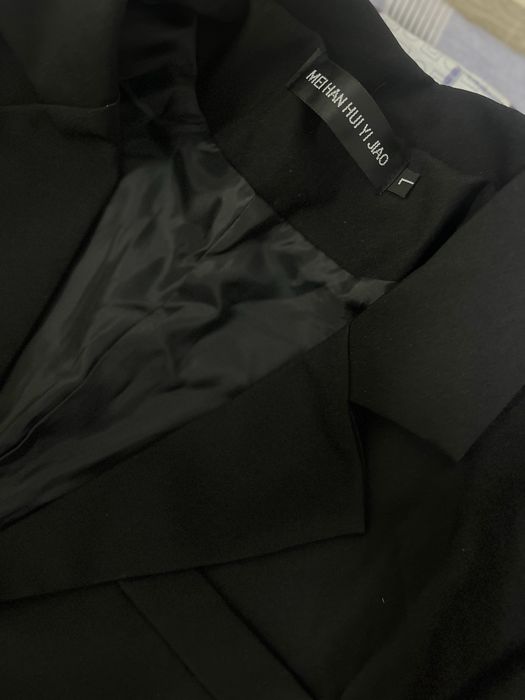 Пиджак сатылады.Размер L