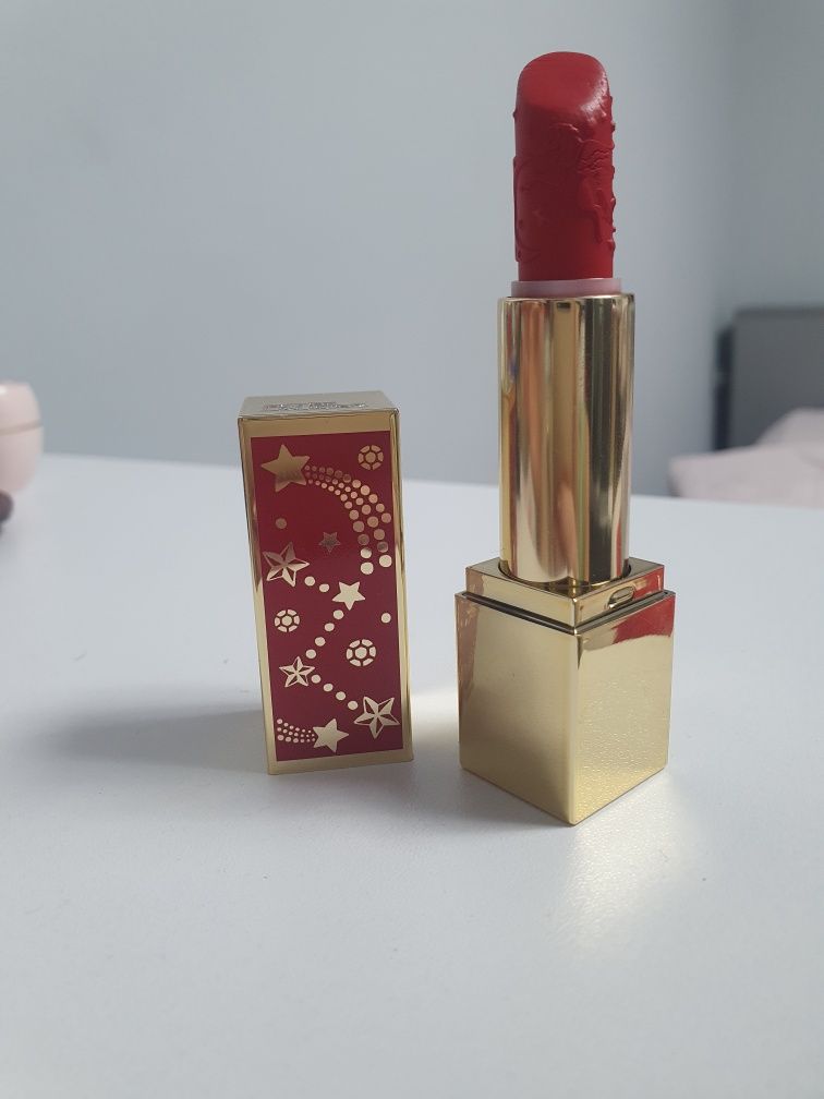Червило Estee Lauder Есте Лаудер