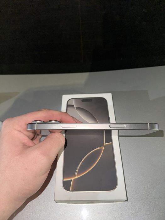 IPhone 16 Pro Max 256 Gb