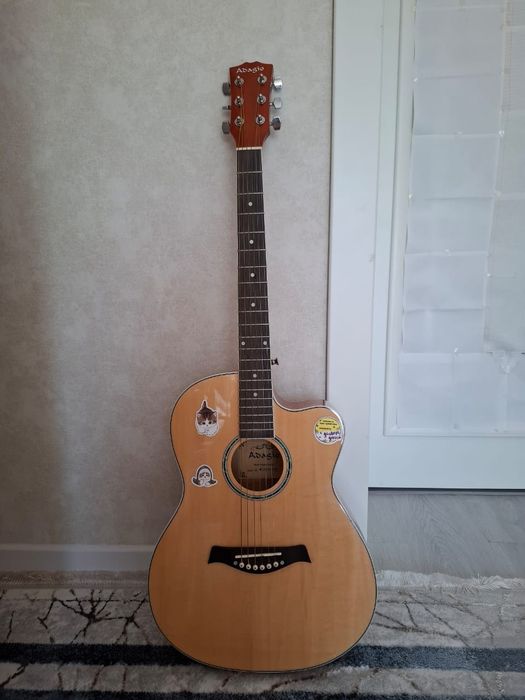 Гитара акустическая