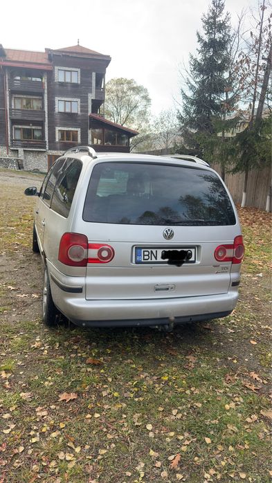 VW Sharan 1.9 TDI 116 CP an 2005 4x4 7 locuri