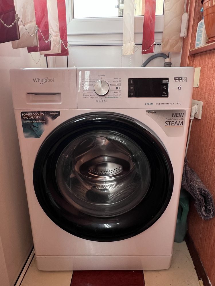 Masina de spalat rufe frontala Whirlpool, 9kg