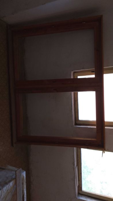 Дървена дограма нова с размери 1,40 см. височина 1,80 широчина 100 лв.