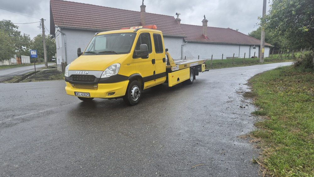 Iveco Daily  Platou  Hidraulic cu telecomanda și Furca
