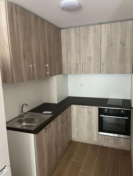 Дава се под наем Двустаен апартамент в Пловдив, Кючук Париж - 65 кв.м за 383 € - Снимка #2