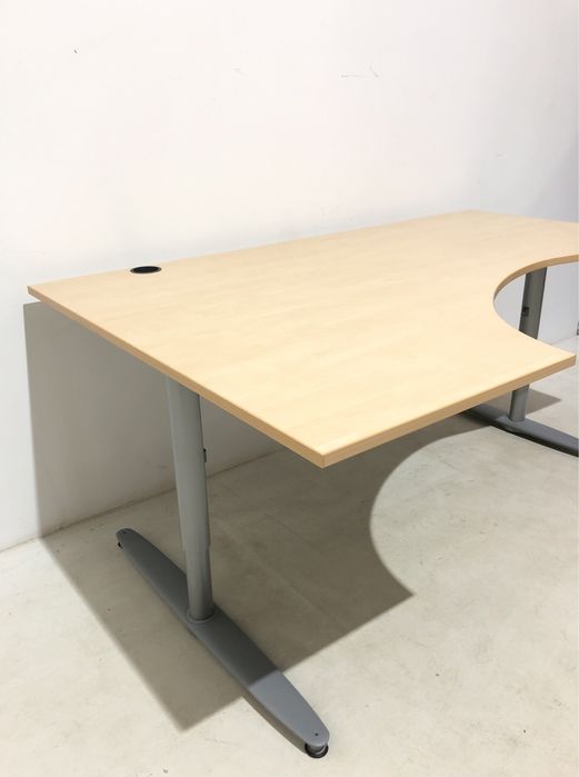 Stoc 40 Buc. Birou de Colț Reglabil pe Înălțime 180X120 cm; Masă Lucru