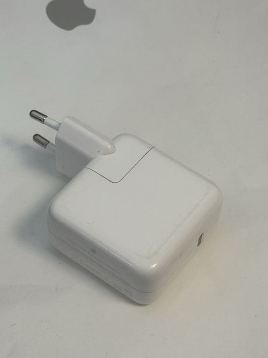 Захранващ адаптер APPLE USB-C 30W White / Бял