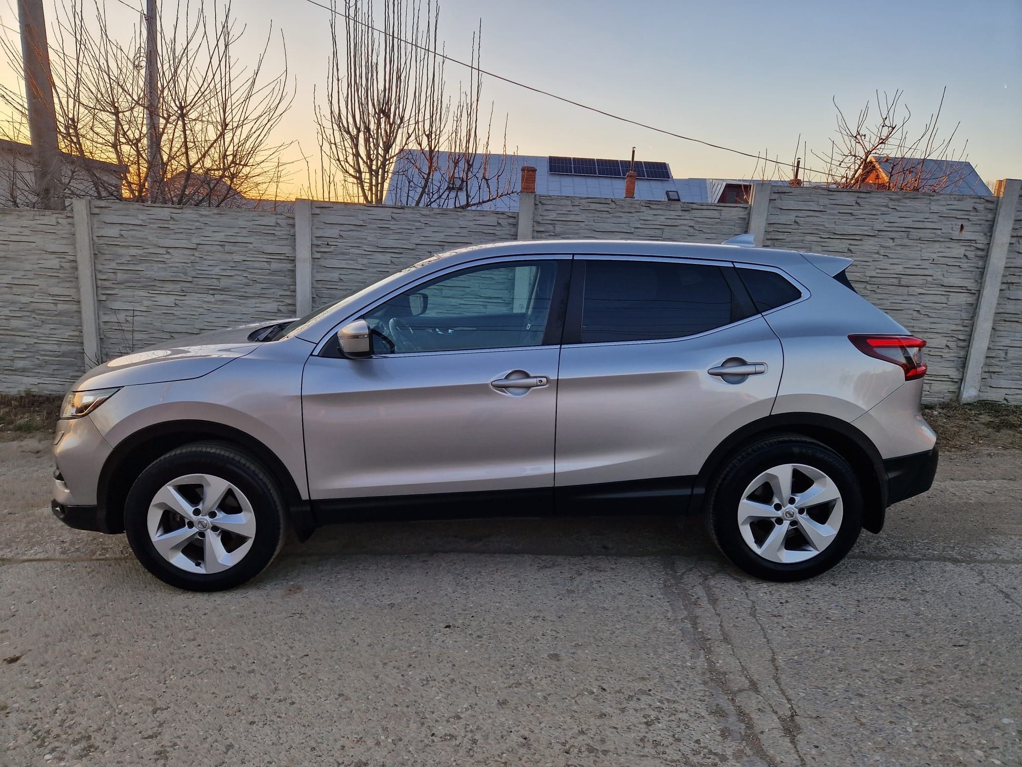 Nissan QashQai 2018 144000 km